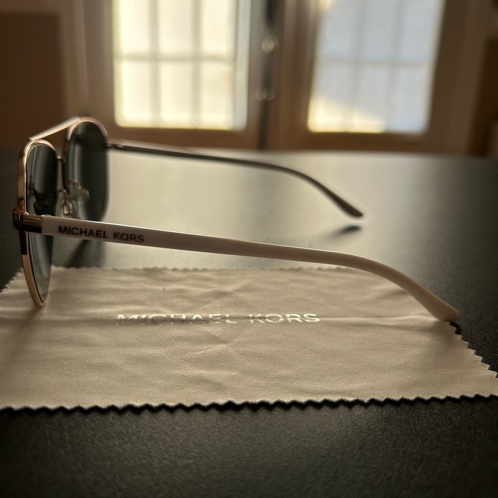Michael Kors sunglasses - Picture 8 of 10